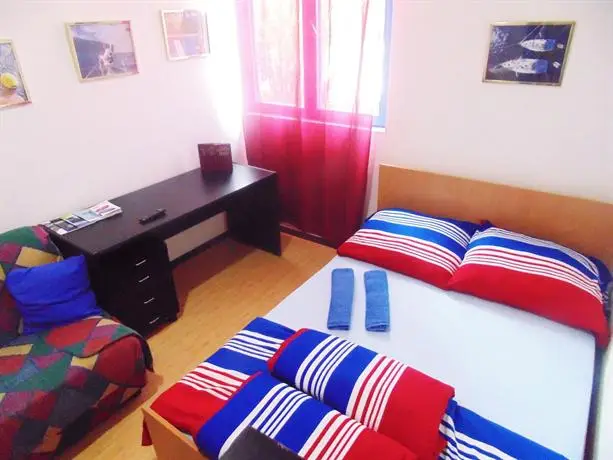 Hostel Jedro