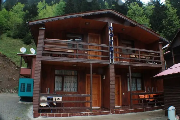 Uzungol Motel