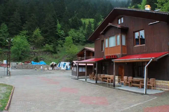 Uzungol Motel