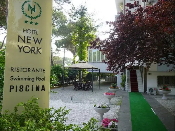 Hotel New York Cervia