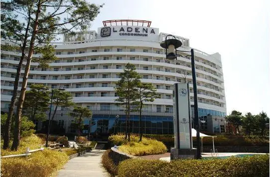 Ladena Resort