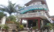 Gold Star hotel Nyaung Shwe 