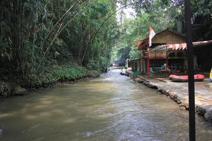 Kyriad Bumi Cikeas Bogor 