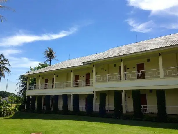 Suwan Driving Range and Resort