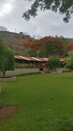 Hiranya Resorts 