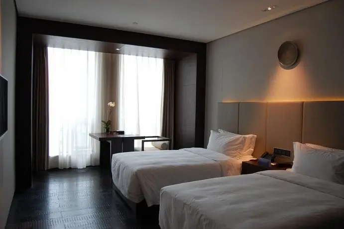 Ganzhou Lenoble Hotel 