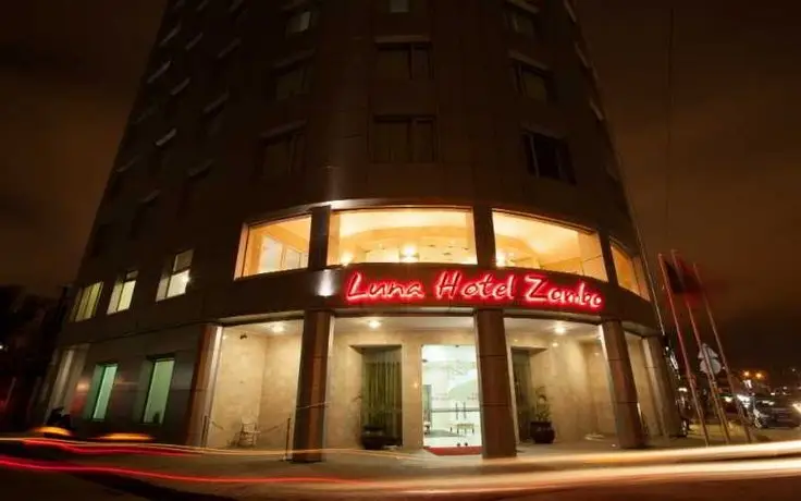 Luna Hotel Zombo