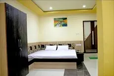 OYO 2061 Hotel New Holiday Inn 