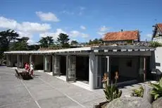 Ahu Ahu Beach Villas 