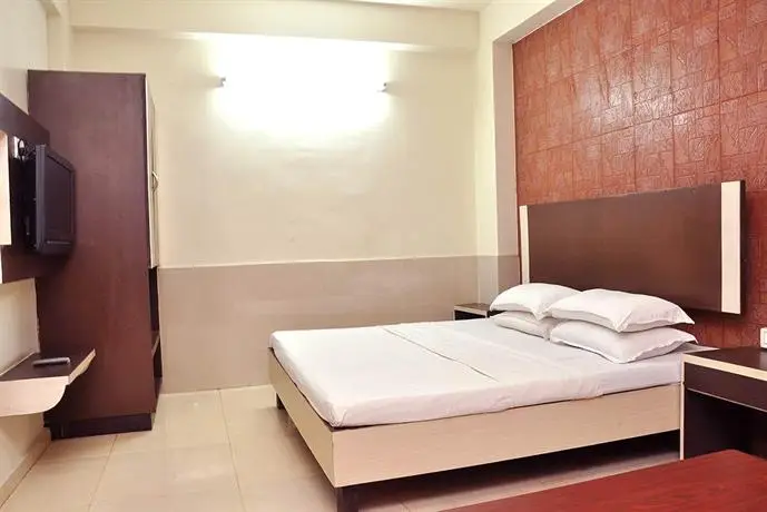 Hotel Roopa Mangalore 