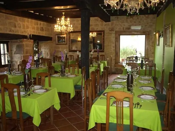 Hosteria El Pomar 