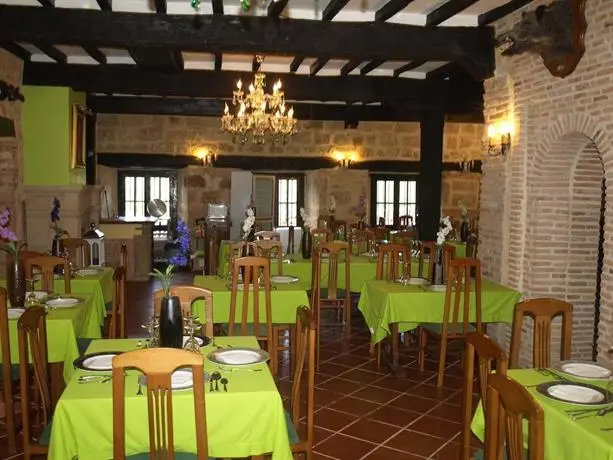 Hosteria El Pomar 