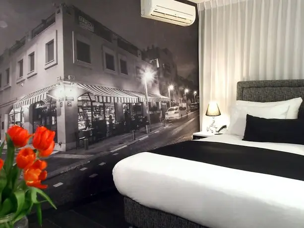 Dizengoff Avenue Boutique Hotel