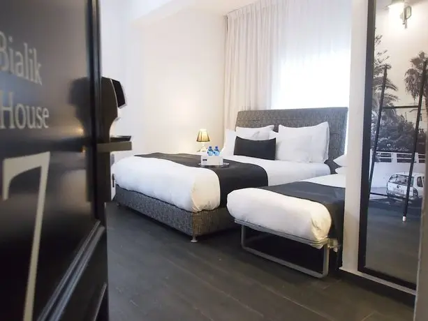 Dizengoff Avenue Boutique Hotel 