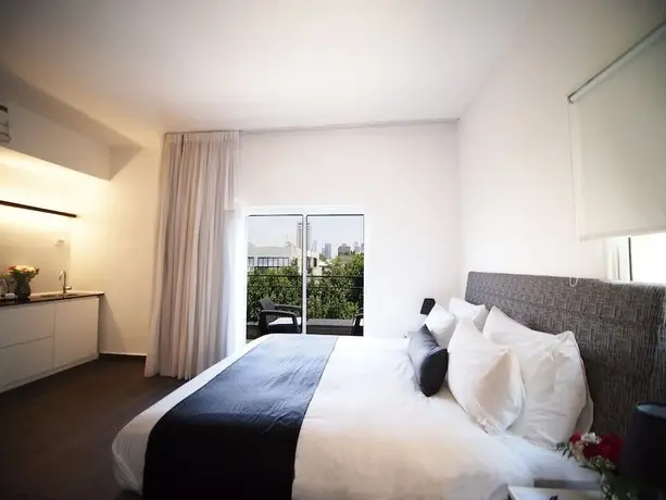 Dizengoff Avenue Boutique Hotel 