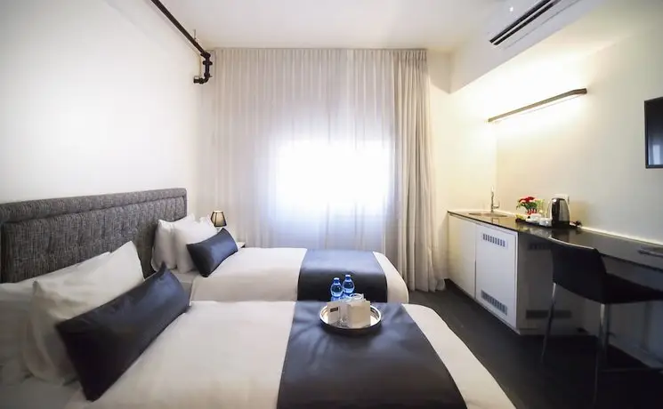 Dizengoff Avenue Boutique Hotel 