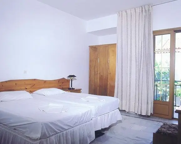 Christinantzela Apartments Samos