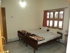 Rahul Guest House Bodhgaya 