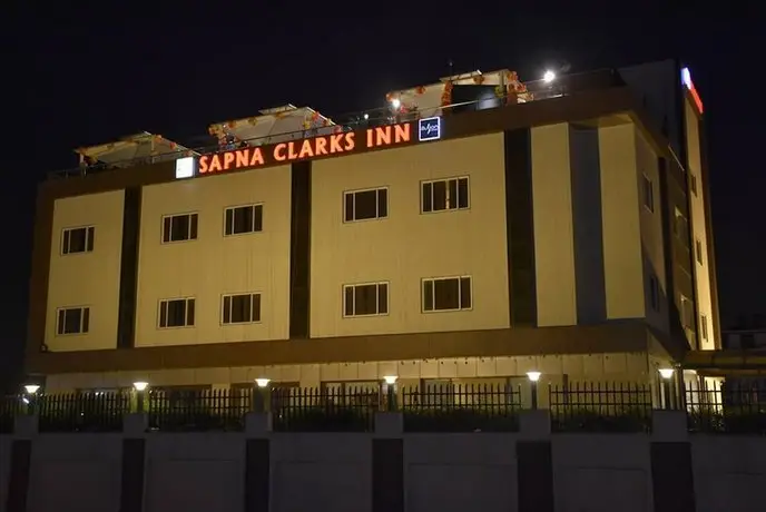 Sapna Clarks Inn Lucknow 