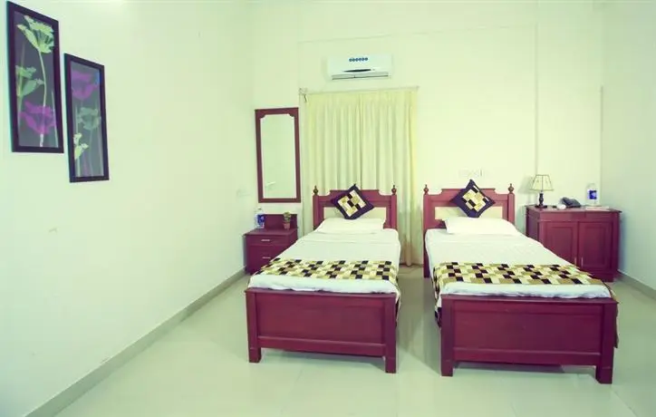 Plaza Suites Kochi 