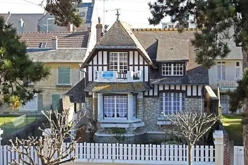 Maison de l'Hotel de la Plage