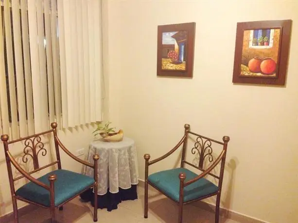 El Patio Suites 