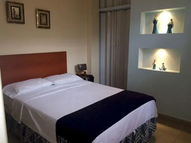 El Patio Suites 