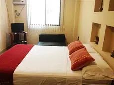 El Patio Suites 