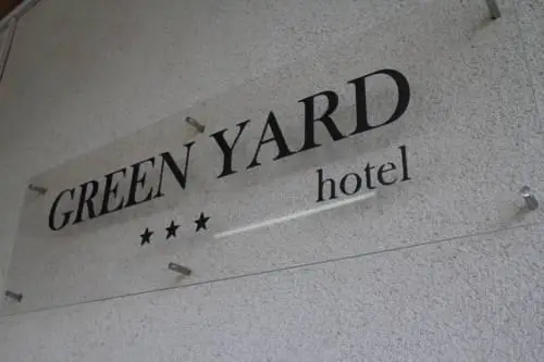 Green Yard Hotel