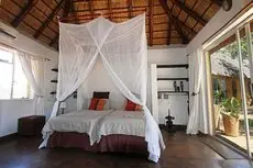 Normann Safari Bush Lodge 