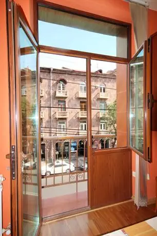 Apartment on Nalbandyan Street