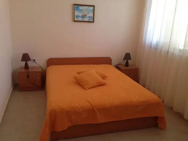 Serbezovi Guest House 