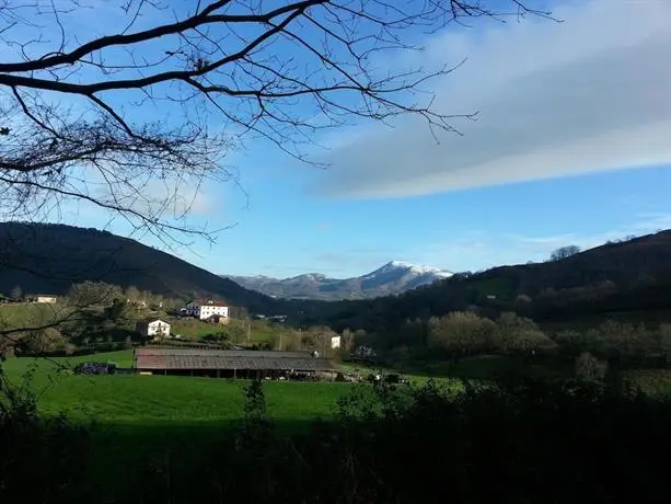 Casa Rural Larraldea 