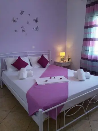 Nikoletta Rooms 