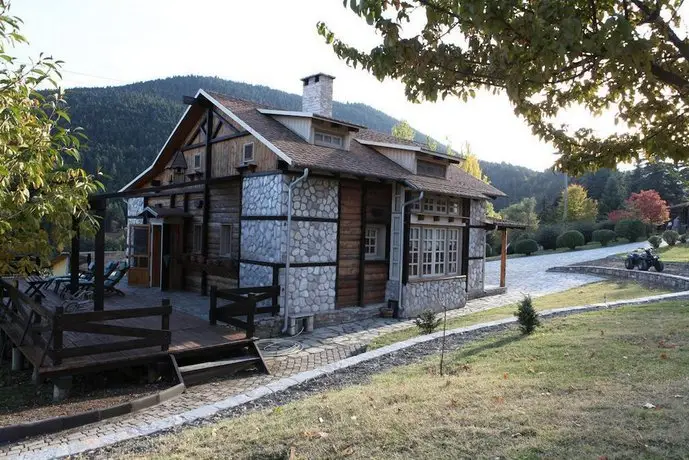 Vasilikia Mountain Farm & Retreat 