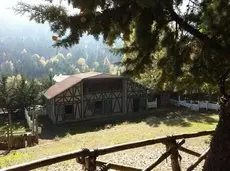 Vasilikia Mountain Farm & Retreat 