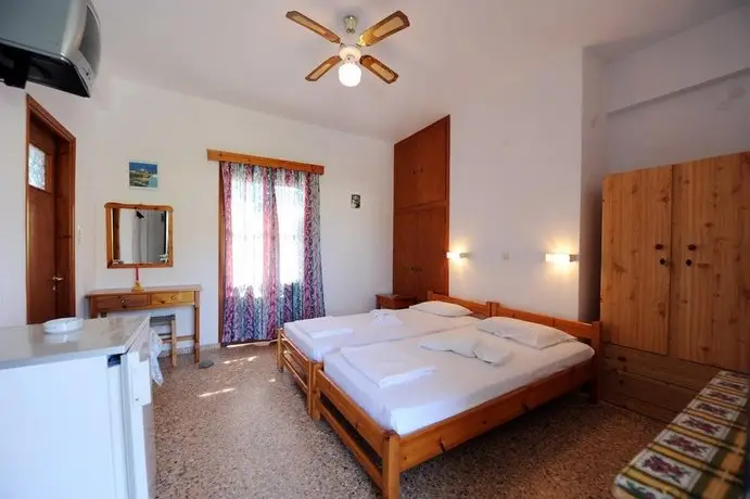 Katerina Rooms Platys Gialos Sifnos 