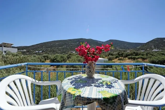 Katerina Rooms Platys Gialos Sifnos 