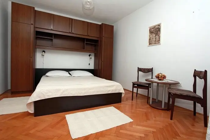 Apartman Kate Pag