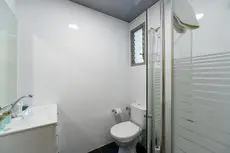 Dizengoff Inn Apartments 