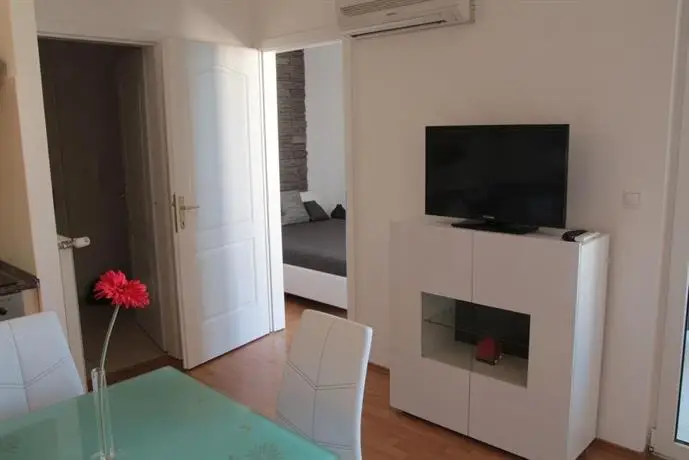 Viktoria Apartmanhaz