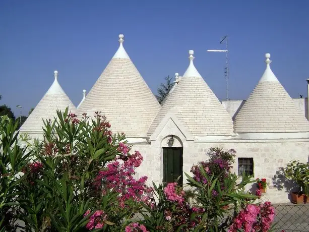 I Trulli Del Melograno 