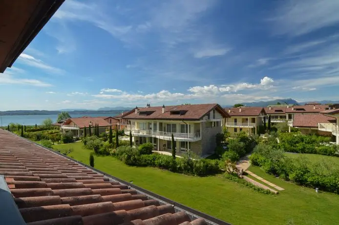 Sirmione Halldis Apartments