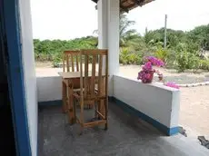 Arugam Bay Beach Cabanas 