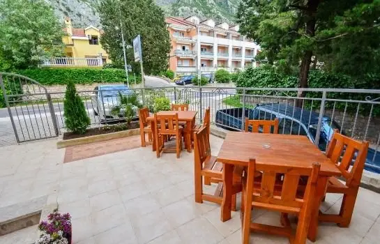 Bocche di Cattaro Apartments 