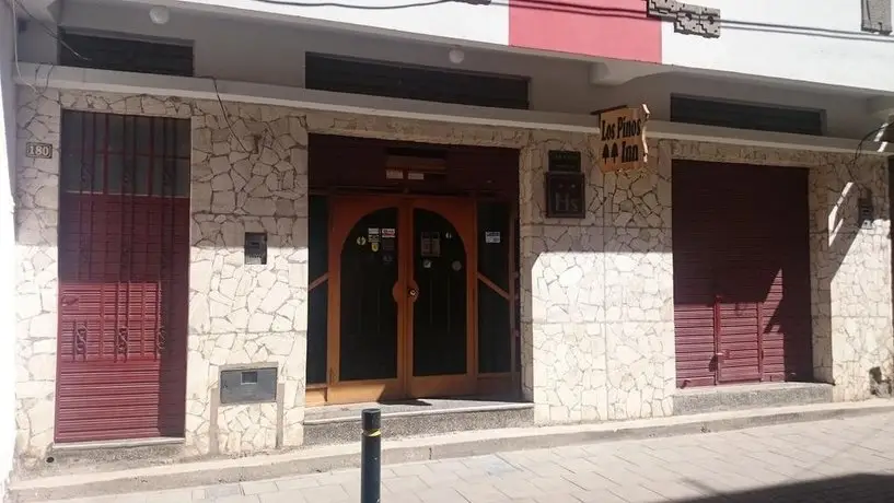 Hostal Los Pinos Inn