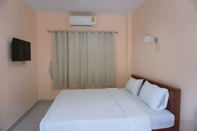 Jirasin Hotel & Apartment 