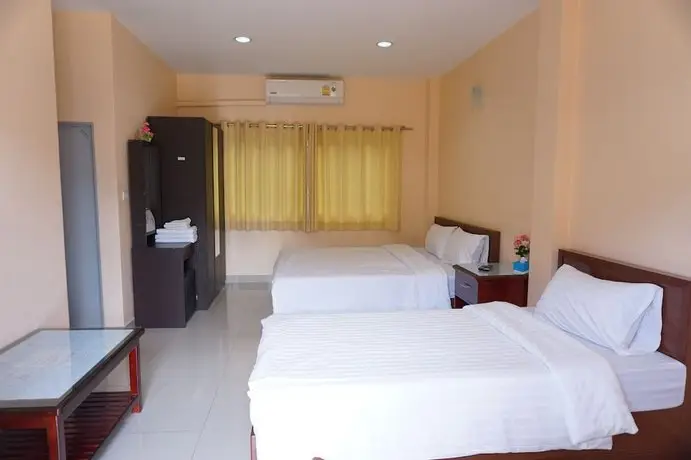 Jirasin Hotel & Apartment 