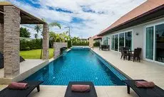 The Ville Jomtien Pool Villa 