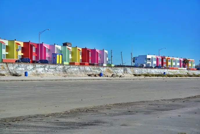 Four Seasons on the Gulf